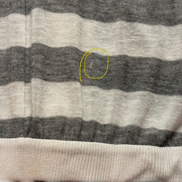 Victoria’s Secret Gray & White Striped Romper Drawstring Size M Pockets Viscose - Picture 12 of 13